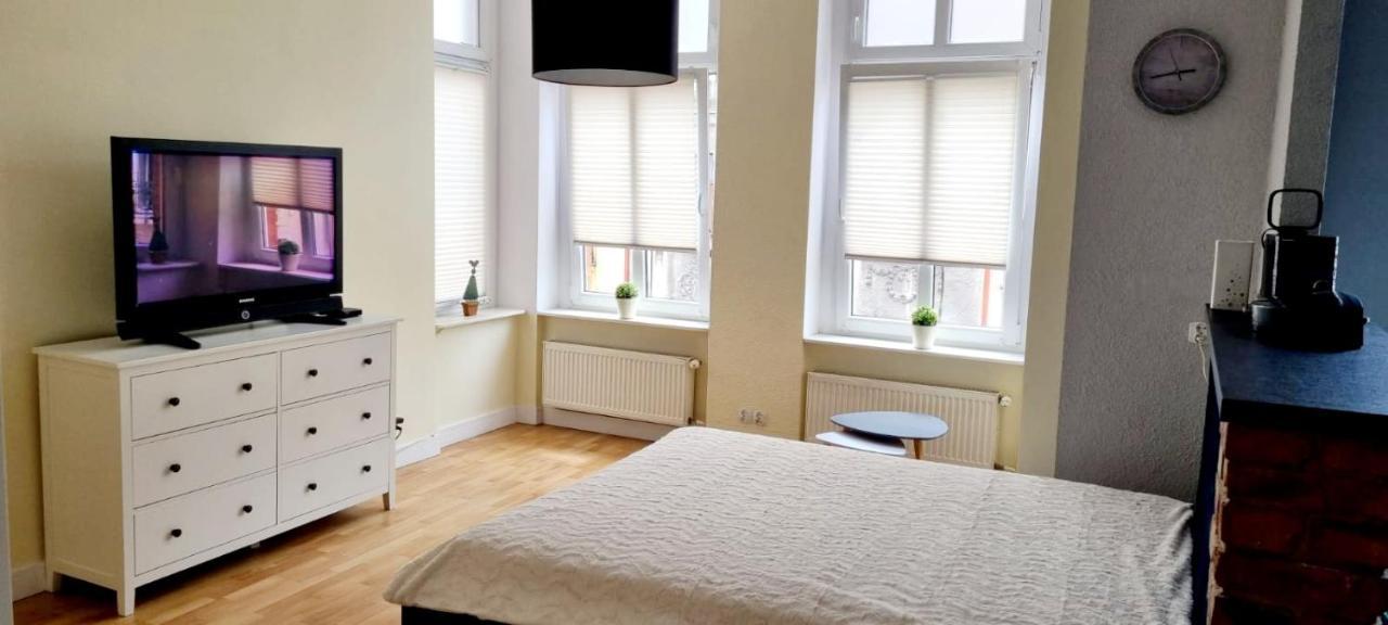 Apartamenty Lazurowy I Sloneczny Z Darmowym Parkingiem Strzezonym Еленя-Гура Экстерьер фото