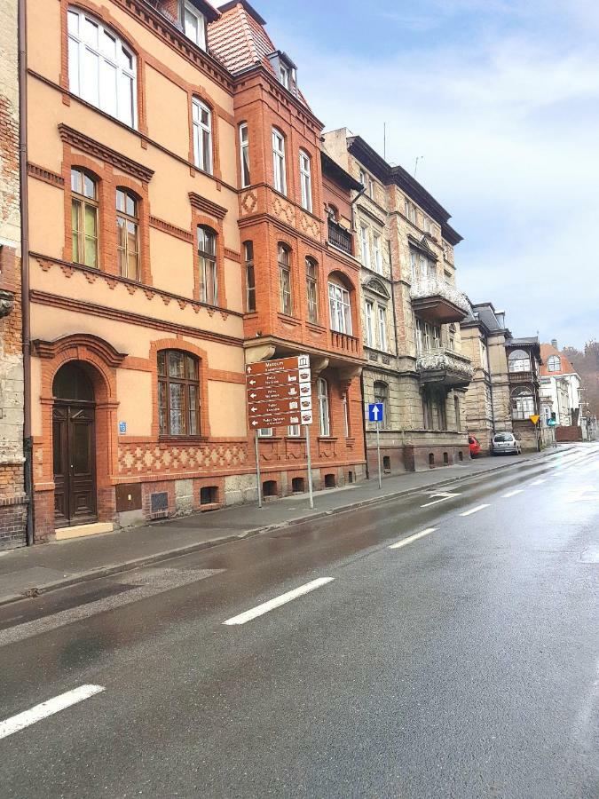 Apartamenty Lazurowy I Sloneczny Z Darmowym Parkingiem Strzezonym Еленя-Гура Экстерьер фото