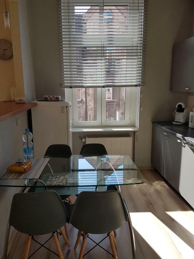 Apartamenty Lazurowy I Sloneczny Z Darmowym Parkingiem Strzezonym Еленя-Гура Экстерьер фото